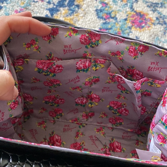 Betsey Johnson Double Bow Top Handle Crossbody + Satchel, Black & Gold - Picture 12 of 13